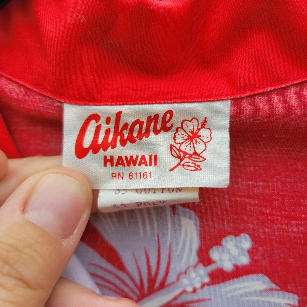Aikane Hawaii Mens Vintage Red Hibiscus Floral Aloha Camp Shirt Style Medium